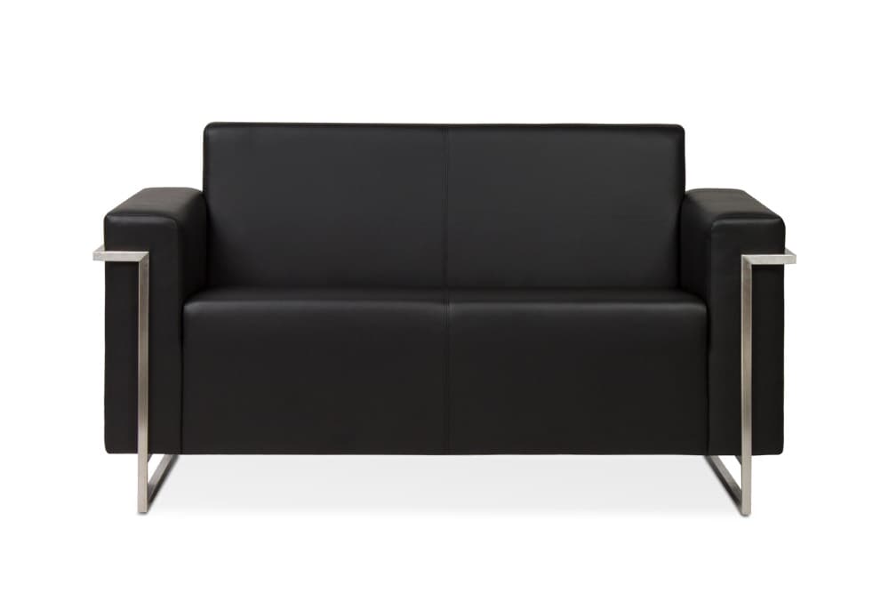 Современный дизайн с выразительными металлическими акцентами