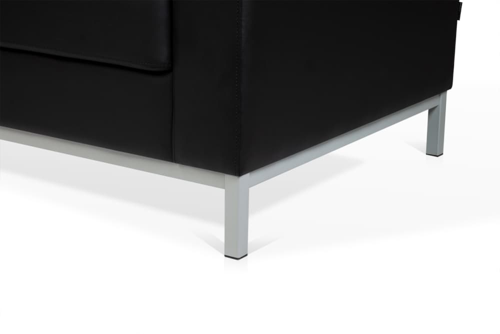 Прочное металлическое основание обеспечивают надёжность и долговечность